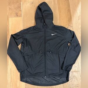 Nike Men's Black Windbreaker Jacket